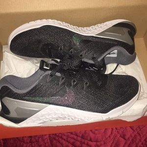 NIB Nike Metcon 3 black/metallic women’s shoes 6.5